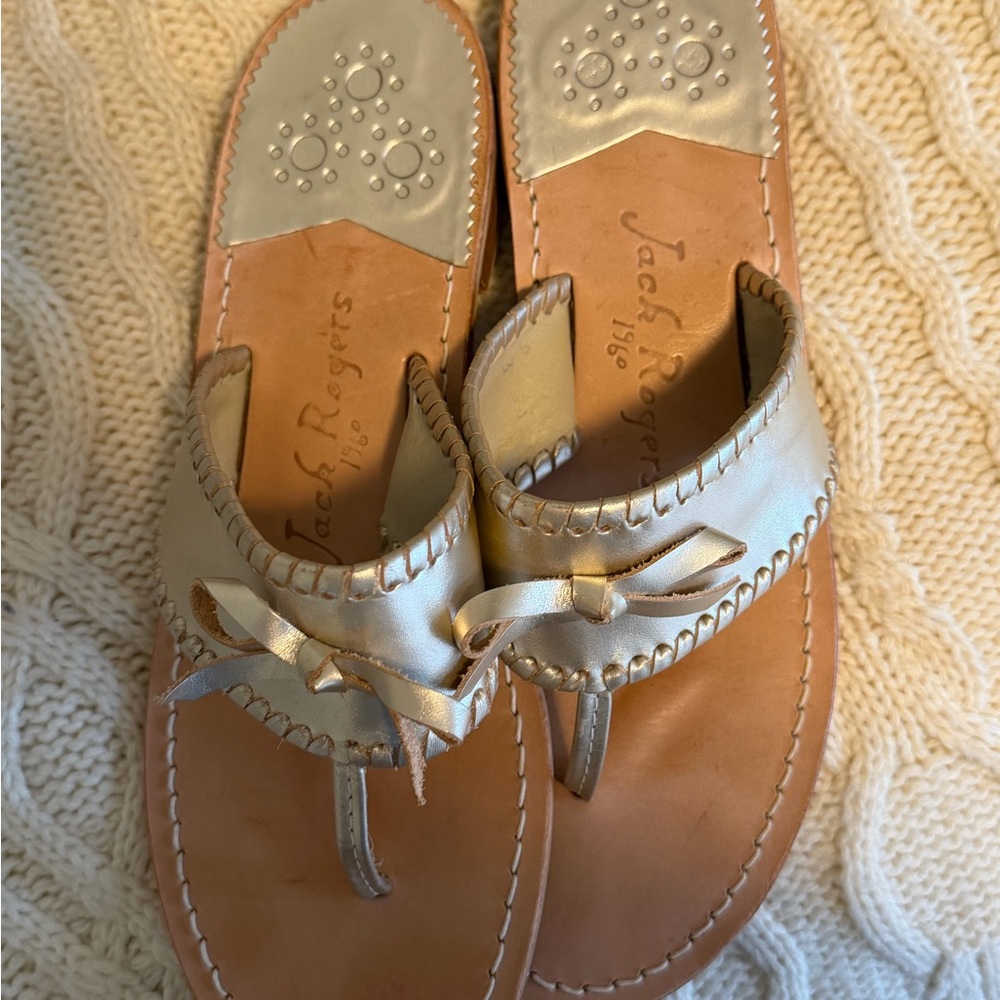 Jack Rogers Metallic Silver Bow Thong Sandals